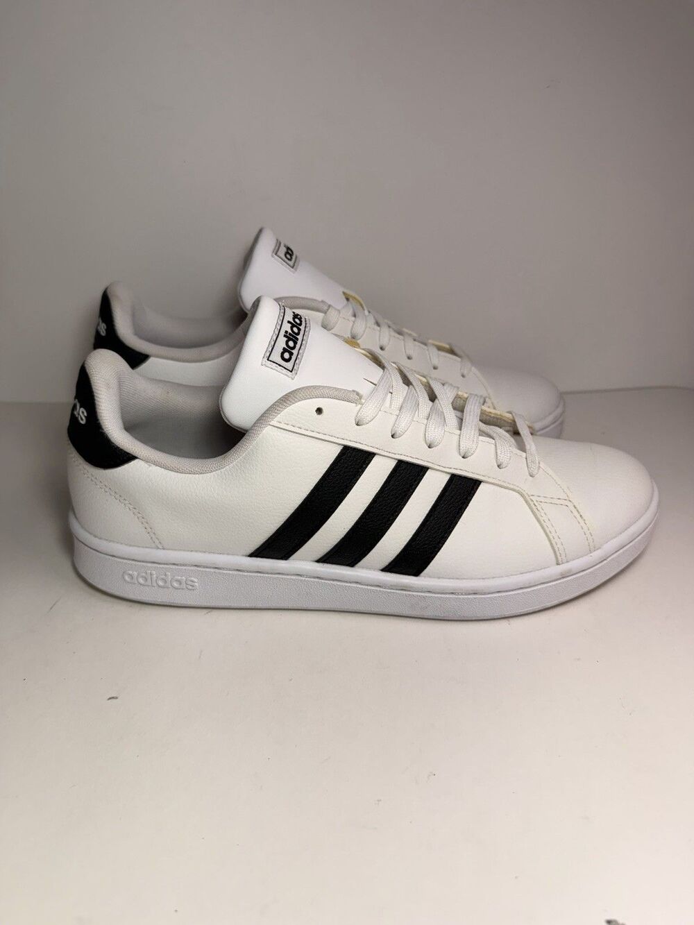 adidas Grand Court Cloudfoam Men's Size 11 White Black Stripes Sneakers F36483